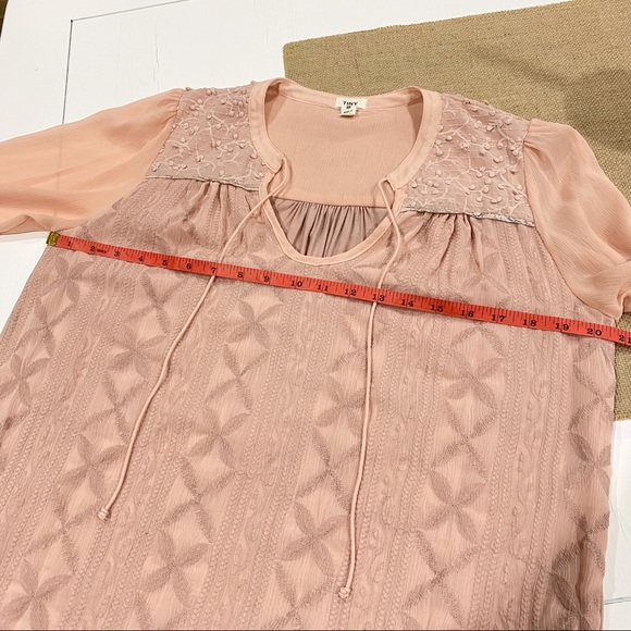TINY Anthro pink shimmery peasant blouse Sz M boho - Picture 6 of 7